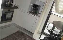 3 camere, 78 mp, decomandat, A.C, mobilat, 2 garaje, zona Calea Floresti!