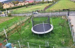 Duplex mobilat si utilat, 136 mp, 343 mp, panouri fotovoltaice,zona Tineretului 