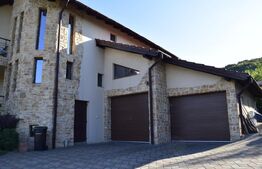 Vila la cheie, teren 6700 mp, sat Nima