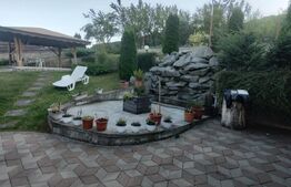 Vila la cheie, teren 6700 mp, sat Nima