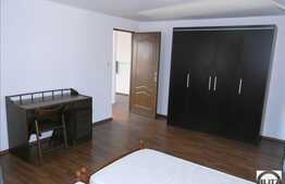 Inchiriere 3 camere la 2 minute de Iulius, modern, vedere spre lac