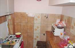 1 camera, 22 mp, boxa subsol, zona strazii Beiusului