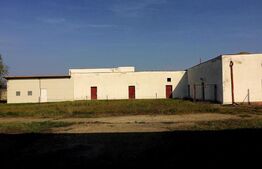 Teren industrial cu suprafata de 17851mp, cu hale si cladire administrativa ,in Dej