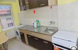 2 camere, 50 mp, decomandat, parcare, totul nou, in Piata Mihai Viteazu