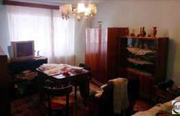 De vanzare apartament 2 camere, 52 mp, decomandat, boxa subsol, zona Big