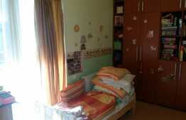 2 camere, 45 mp, boxa susol, garaj, complet mobilat, zona centrala