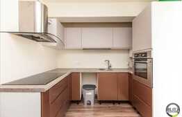 3 camere, decomandat, 78 mp, terasa de 10 mp! Zona Porii! Cu parcare!