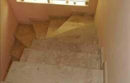 Apartament in imobil nou, dispus pe 2 nivele, 240 mp, zona verde