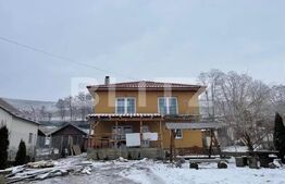 Casă individuala, SU 292 mp, teren 1050 mp, Caianu Vama