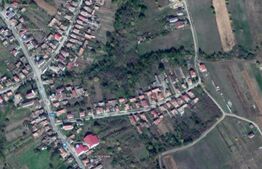 Teren intravilan, 2468 mp, in zona rezidentiala din Chinteni