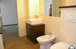 Casa pentru birouri, 175 mp, 4 locuri de parcare, zona Lidl