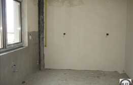 4 camere, 85 mp utili, semifinisat, 2 parcari, gradina, zona strazii Campului