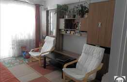 De vanzare 2 camere, 55 mp, decomandat, zona strazii Stejarului!