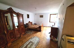 Apartament 3 camere, 90mp + pod foarte inalt, langa Piata Sfatului