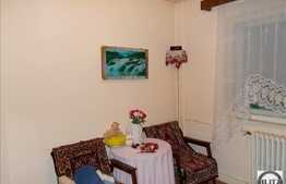 2 camere, 39 mp, decomandat, 2 boxe subsol, zona Sirena