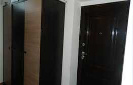 Vanzare 3 camere, 70 mp plus 2 poduri, terasa de 13.5 mp! Zona Florilor!Parcare!