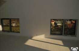 Apartament 165 mp utili, situat  in casa insiruita, cu o curte de 140 mp!