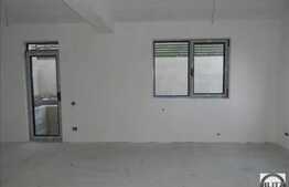 Apartament 165 mp utili, situat  in casa insiruita, cu o curte de 140 mp!