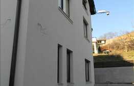 Apartament 165 mp utili, situat  in casa insiruita, cu o curte de 140 mp!