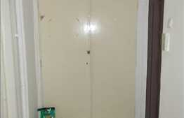 3 camere, 63 mp, semidecomandat, etaj intermediar, zona Profi