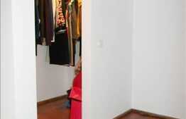 3 camere de vanzare, 118 mp , loc de parcare, situat in zona nou dezvoltata