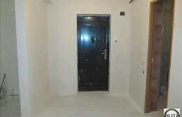 De vanzare 2 camere, 56 mp, terasa de 15 mp, semifinisat! Zona strazii Porii!