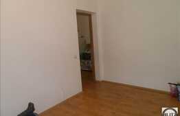 Vanzare mansarda cu 2 camere, 56 mp, balcon, decomandata, zona Florilor!