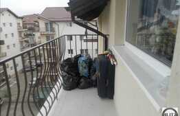 Vanzare mansarda cu 2 camere, 56 mp, balcon, decomandata, zona Florilor!