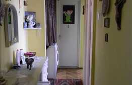 3 camere, 51 mp, boxa, parcare, zona Sirena