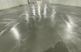 Hala pe nivele, pentru depozitare 