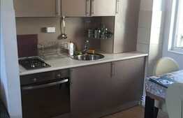 De vanzare apartament cu 3 camere , 60 mp, mobilat, zona Casei de Cultura