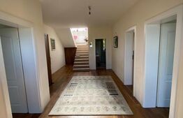 Casa spatioasa, teren 2036 mp, panorama superba, in Campenesti