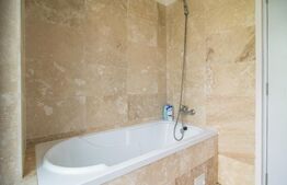 Investite la cheie! Casa cu 11 camere in zona Eugen Ionesco