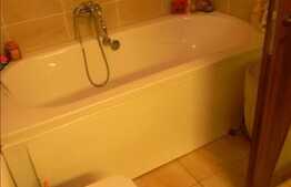 3 camere, 90.6 mp, boxa, garaj, zona strazii Marin Preda