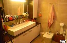 3 camere, 90.6 mp, boxa, garaj, zona strazii Marin Preda