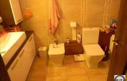 3 camere, 90.6 mp, boxa, garaj, zona strazii Marin Preda