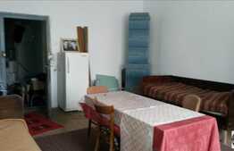 3 camere, 75 mp, boxa subsol, zona strazii Horea