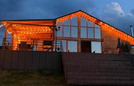 Proprietate deosebita, cabana in stil scandinav, 250 mp utili, Belis