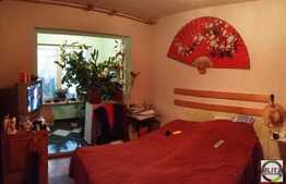 De vanzare apartament cu 3 camere, 65 mp, garaj, zona Iulius Mall