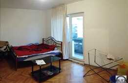 De vanzare apartament cu 3 camere, 65 mp, garaj, zona Iulius Mall