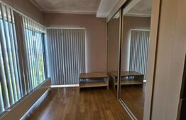 Casa superba, 250 mp utili, 600 mp curte, 3 parcari, zona Stadion CFR