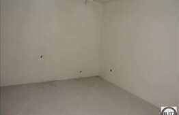 De vanzare mansarda inalta cu 3 camere, 62 mp, semifinisata! Zona Tautiului!