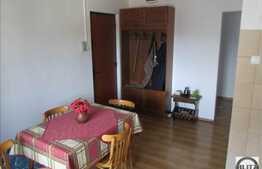 3 camere, decomandat, 75 mp, loc de parcare, zona strazii Bucuresti