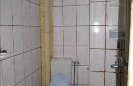 1 camera, 12 mp, etaj intermediar, zona Casa Piratilor