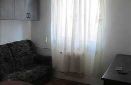 1 camera, 12 mp, etaj intermediar, zona Casa Piratilor