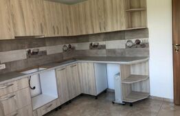 Casa spatioasa, 5 camere, 900mp, in Sanpetru