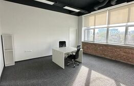 Etaj open space, ultramodern, in cladire clasa A. 