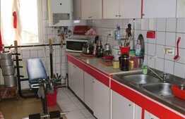 4 camere, 80 mp, etaj intermediar, parcare, boxa subsol, zona Calea Floresti