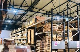 1800 de mp hala cu 300 mp de birouri, acces la 2 rampe