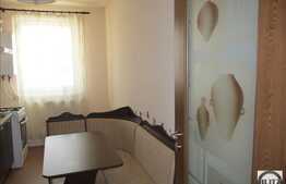 De vanzare 2 camere, 55 mp, balcon, zona strazii Florilor! Parcare inclusa!